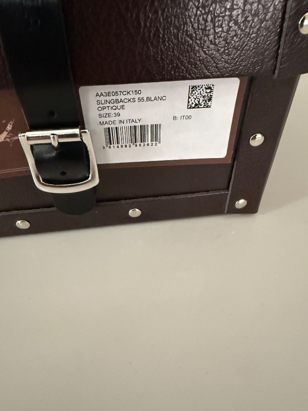LE C?UR SLINGBACKS IN PATENT LEATHER - Picture 2 of 3